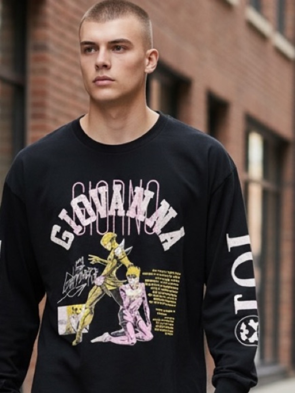 Jojo’s Bizarre Adventure Graphic Tee XS